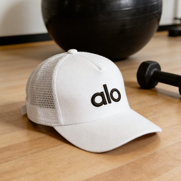Alo Yoga White Trucker Hat with Black Embroidered Logo - Picture 2 of 4